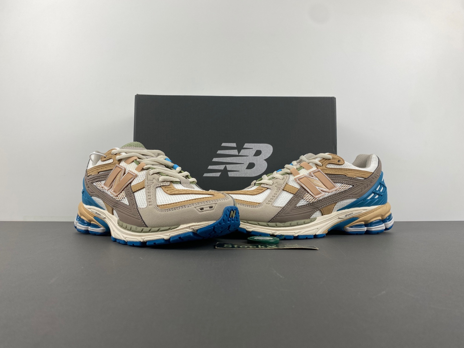New New Balance M1000CA