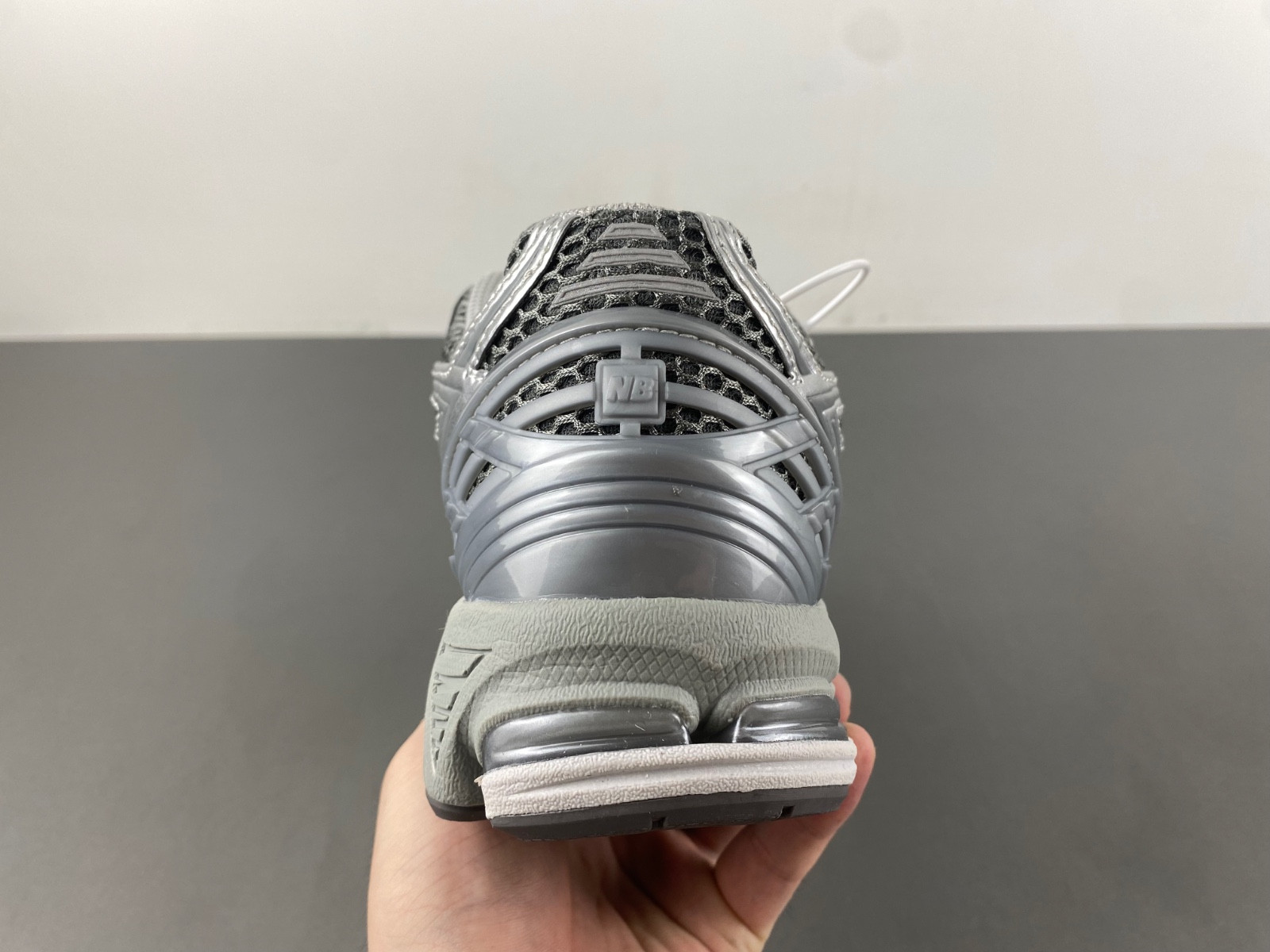 New Balance M1906REH