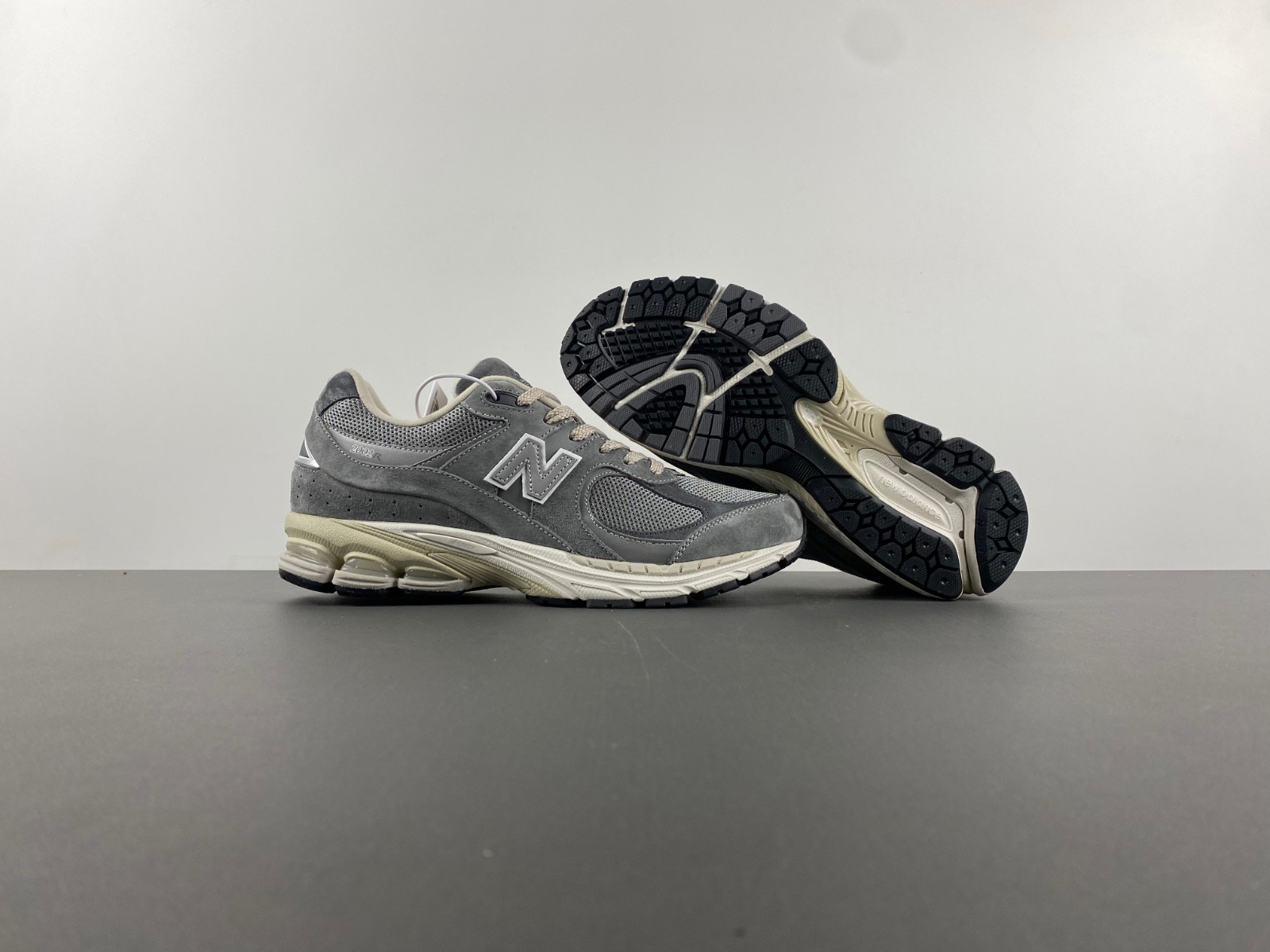 New Balance M2002RANM
