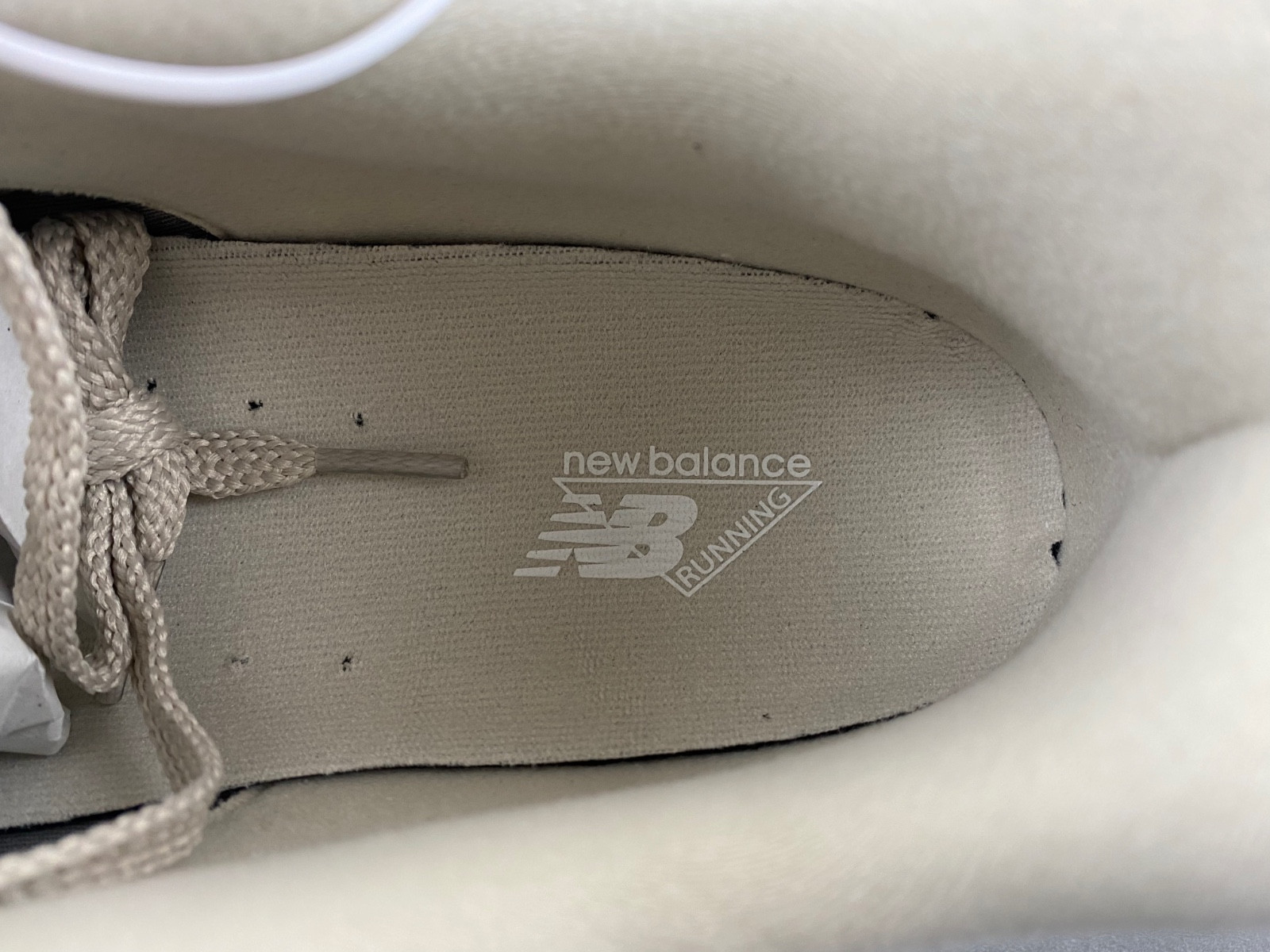 New Balance M2002RANM