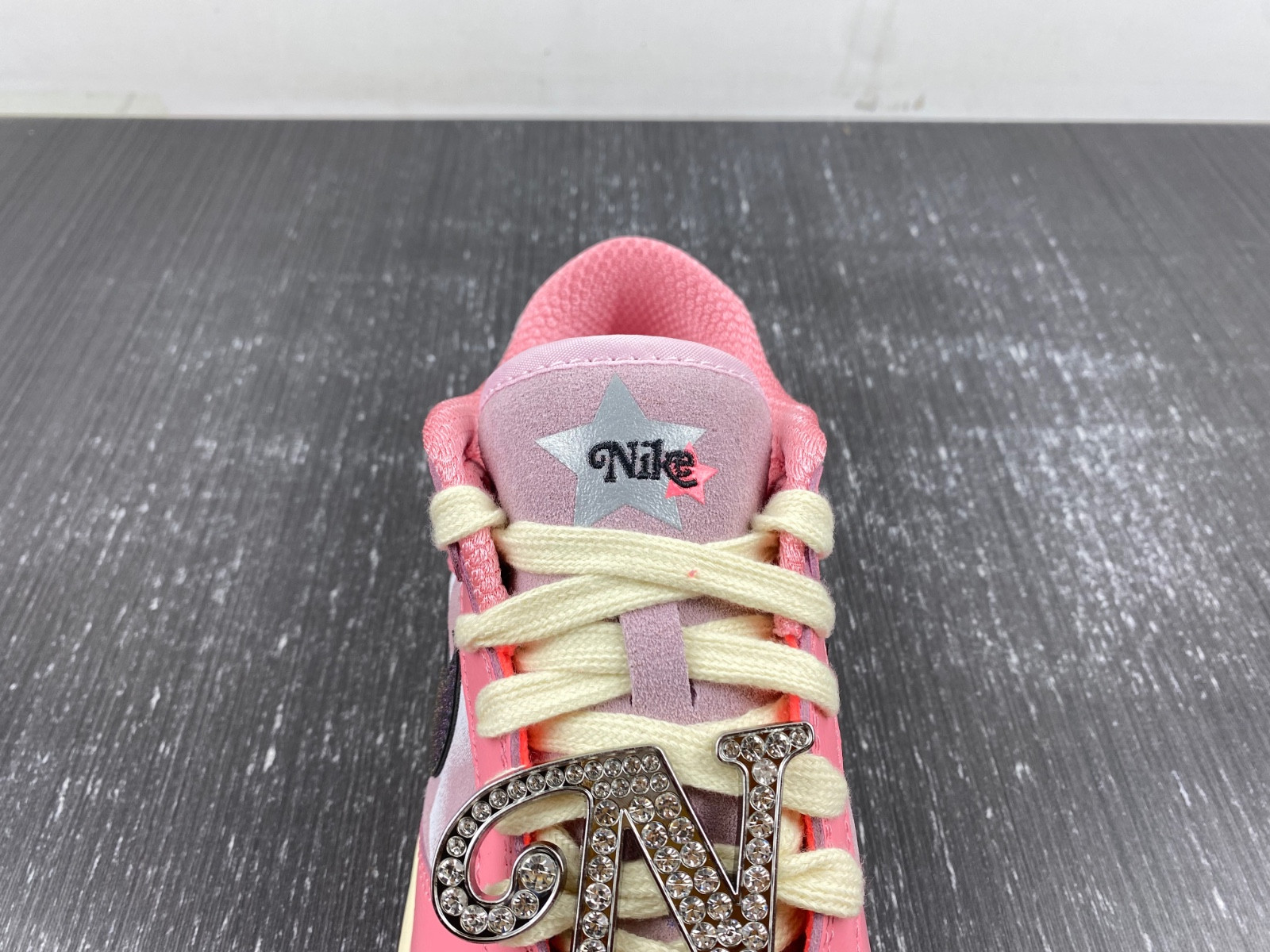 Nike Dunk Low “Barbie” FN8927-621