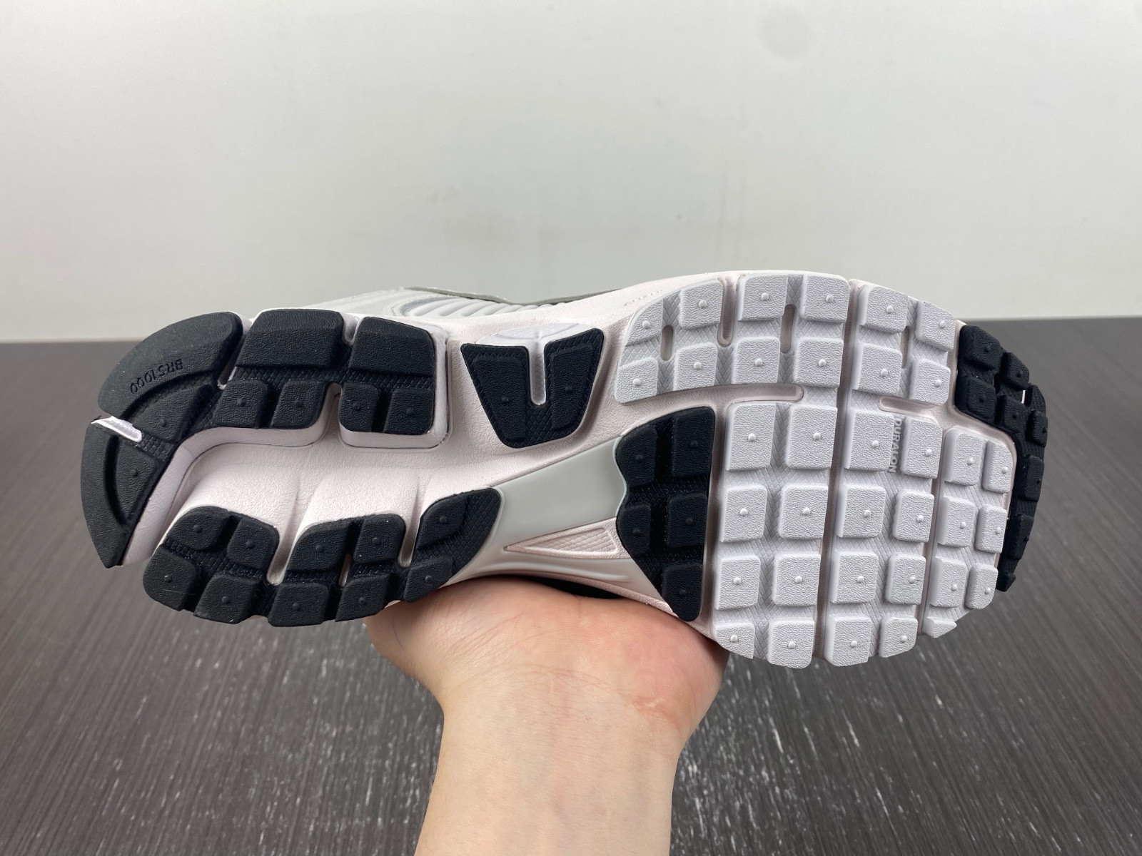 Nike Zoom Vomero 5 BV1358-001