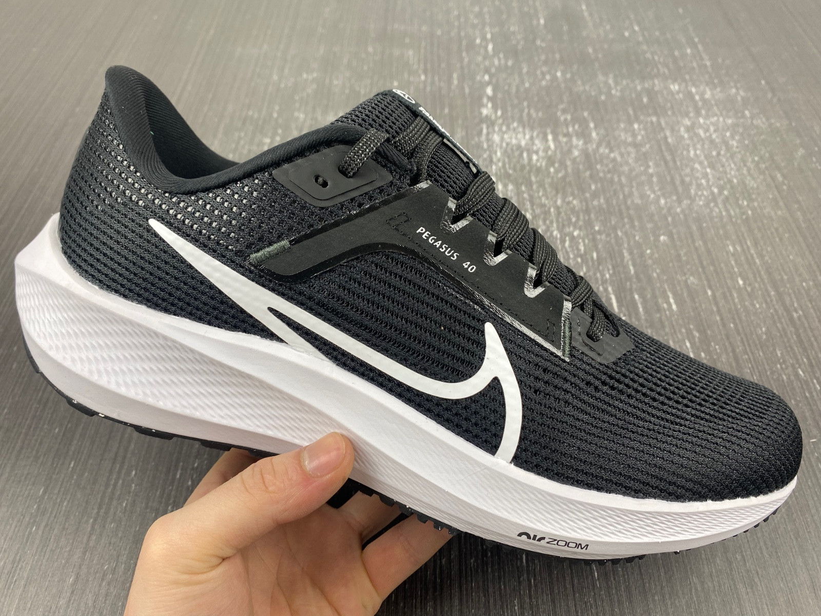 NIKE AIR ZOOM PEGASUS 40 DV7480-001