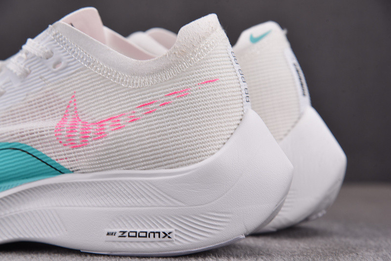 NK ZoomX Vaporfly Next% 2 CU4111-101