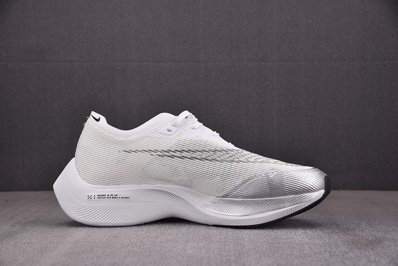 NK ZoomX Vaporfly Next% 2 CU4111-100