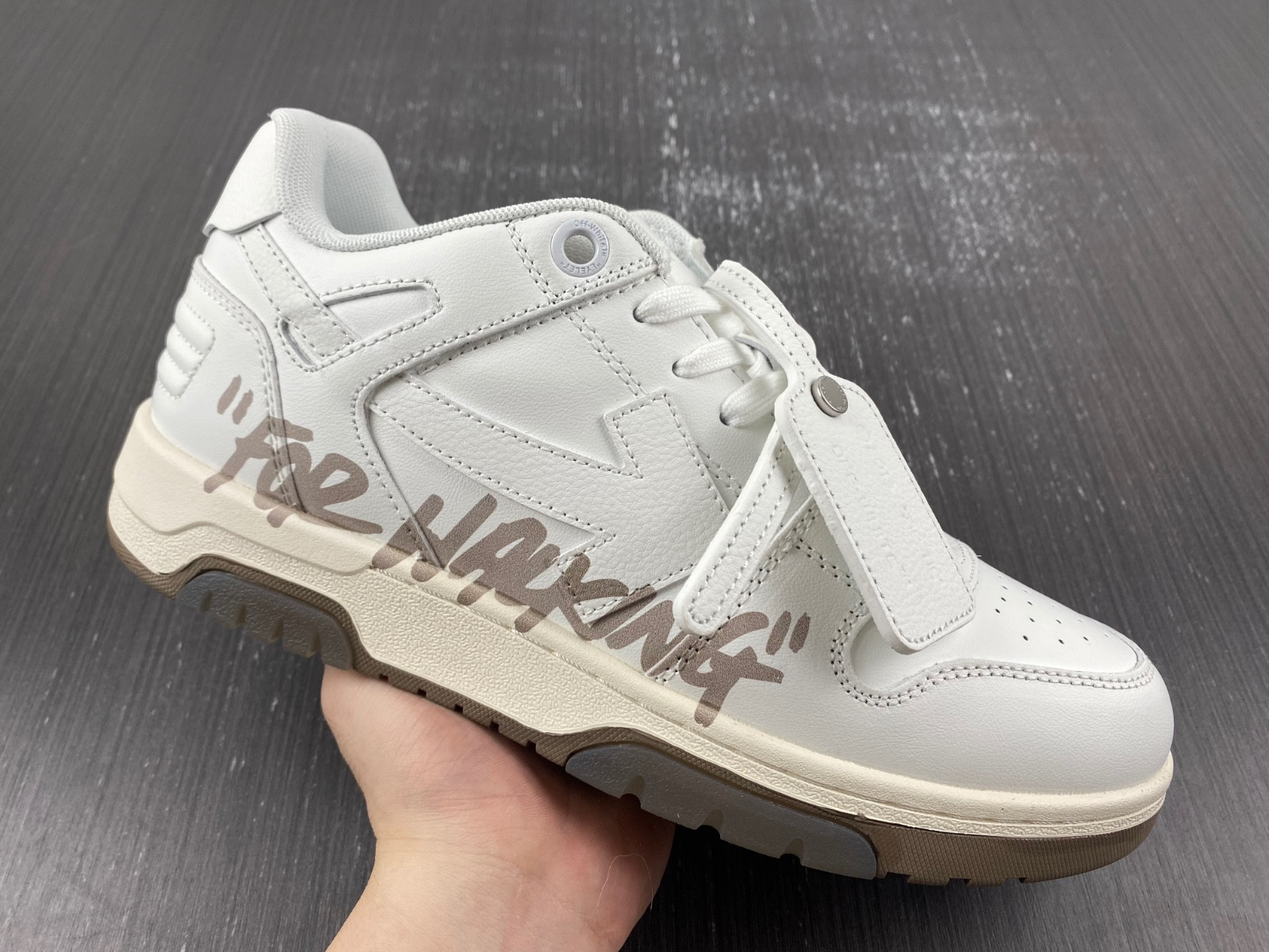 Off White GYM Sneaker