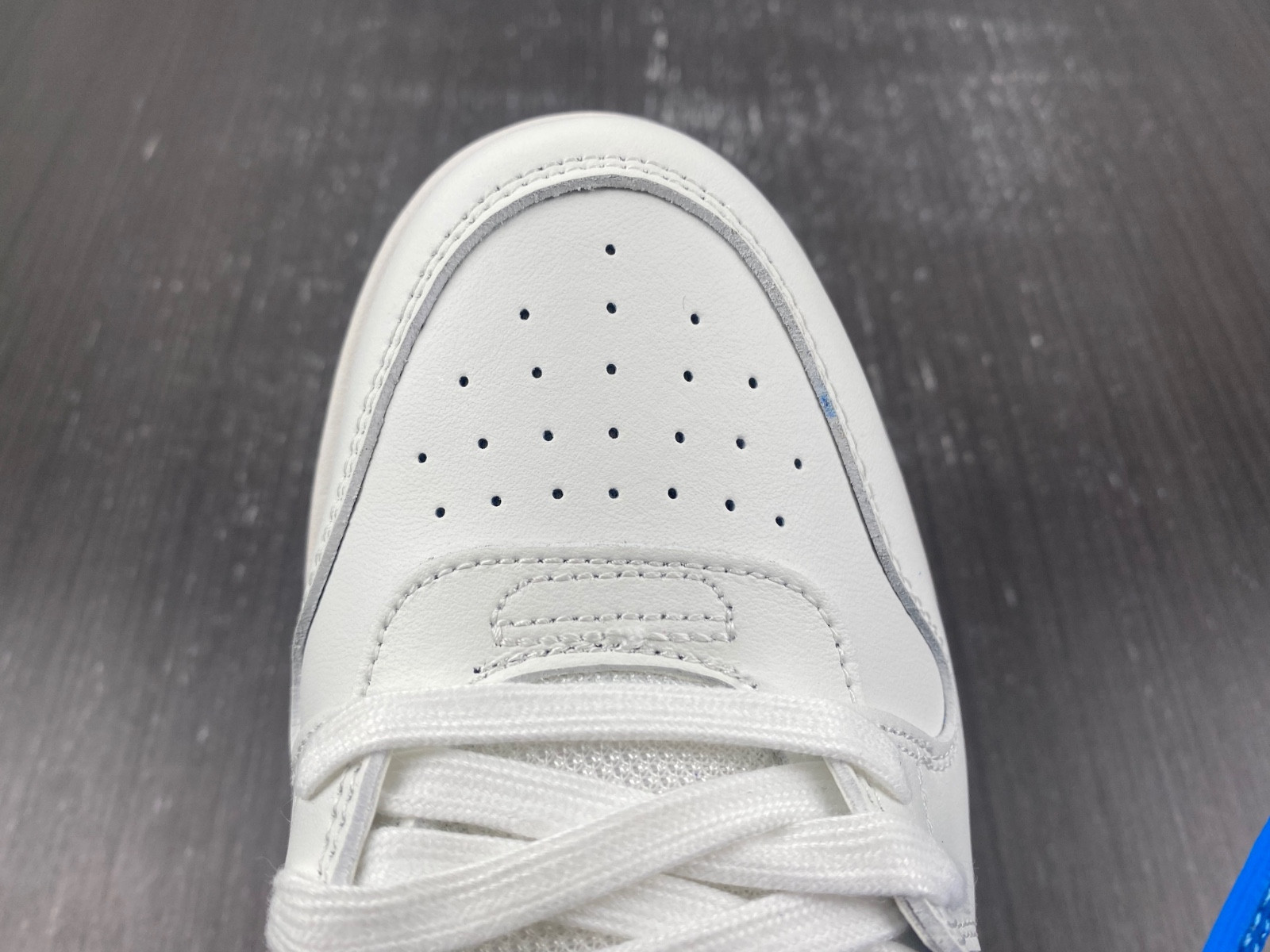 Off White GYM Sneaker