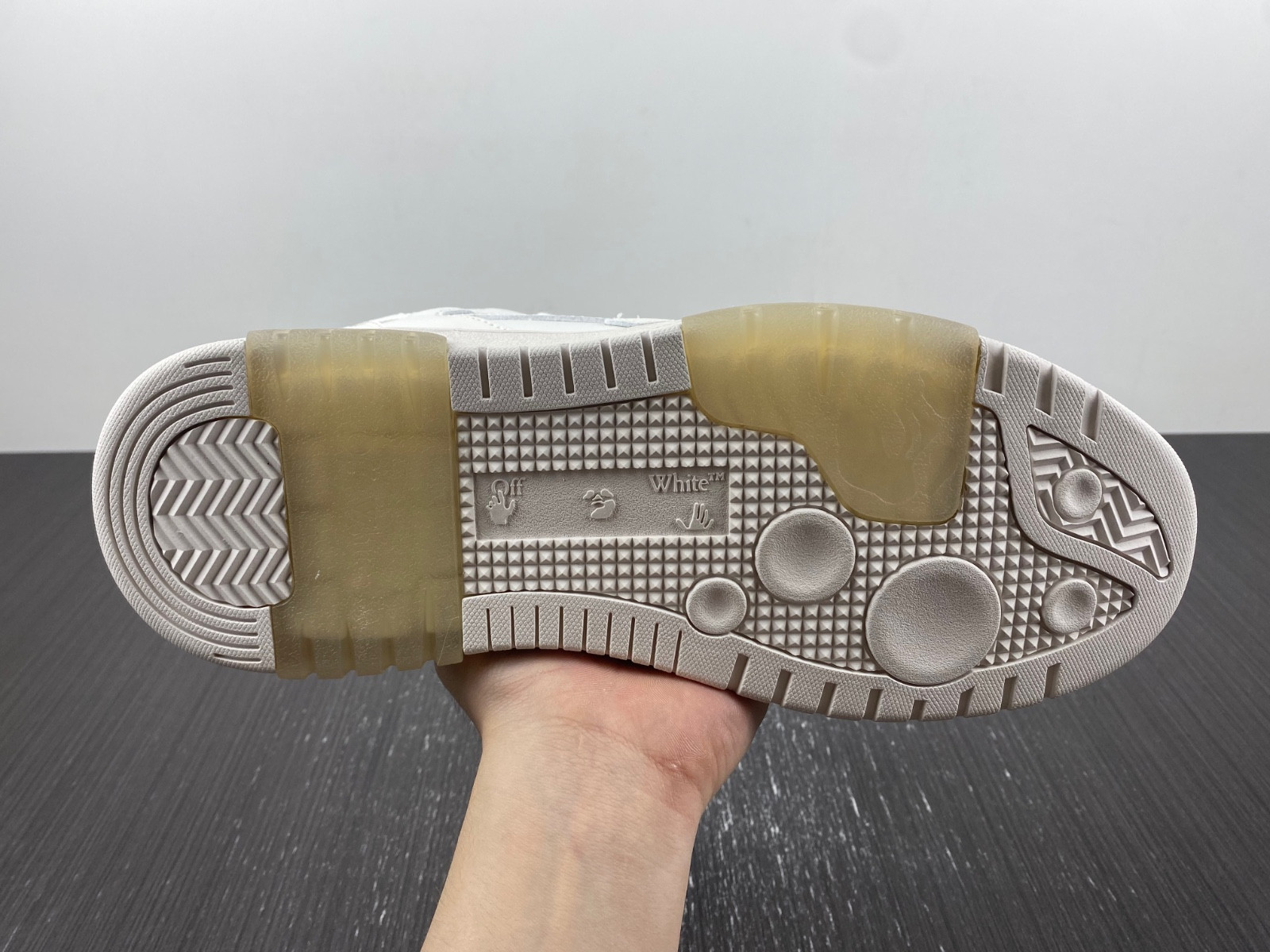 Off White GYM Sneaker