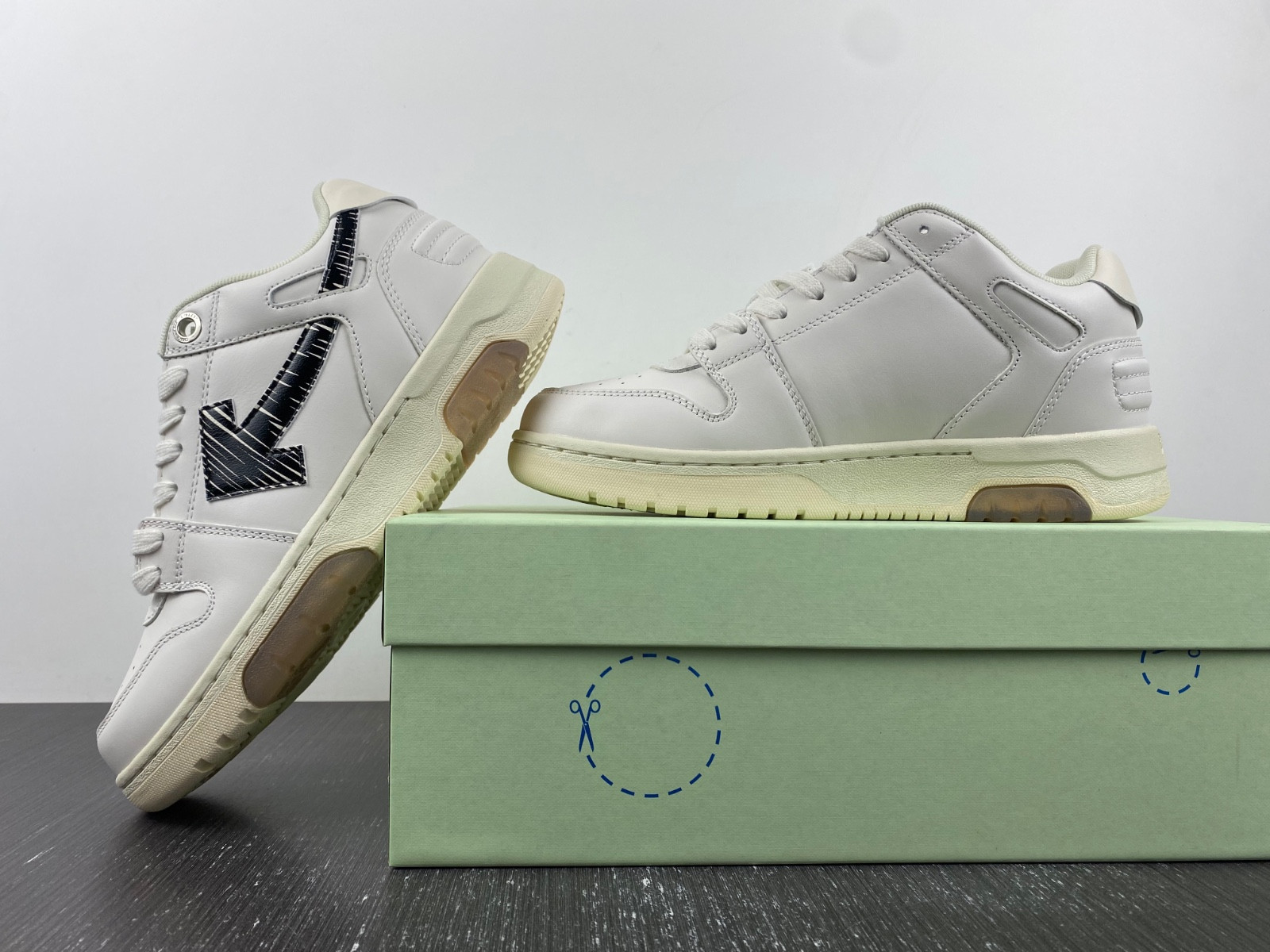 Off White GYM Sneaker