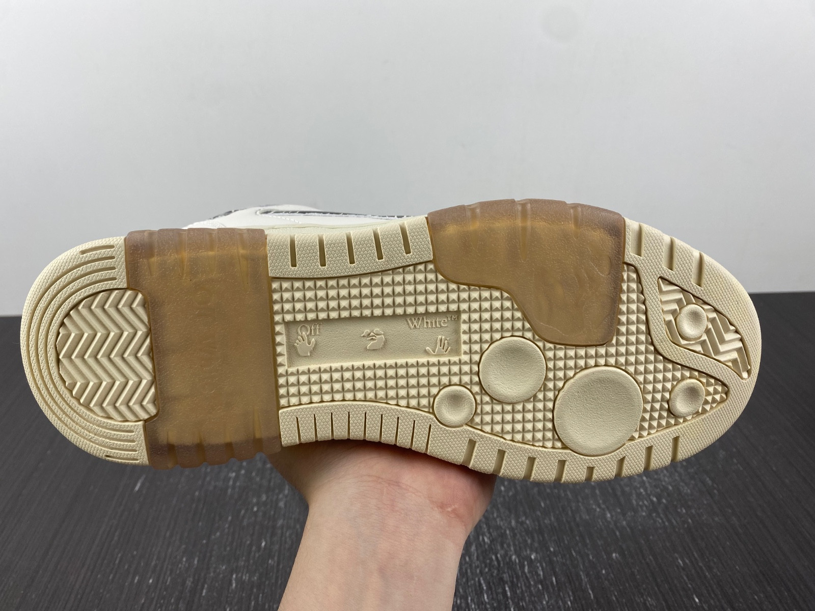 Off White GYM Sneaker