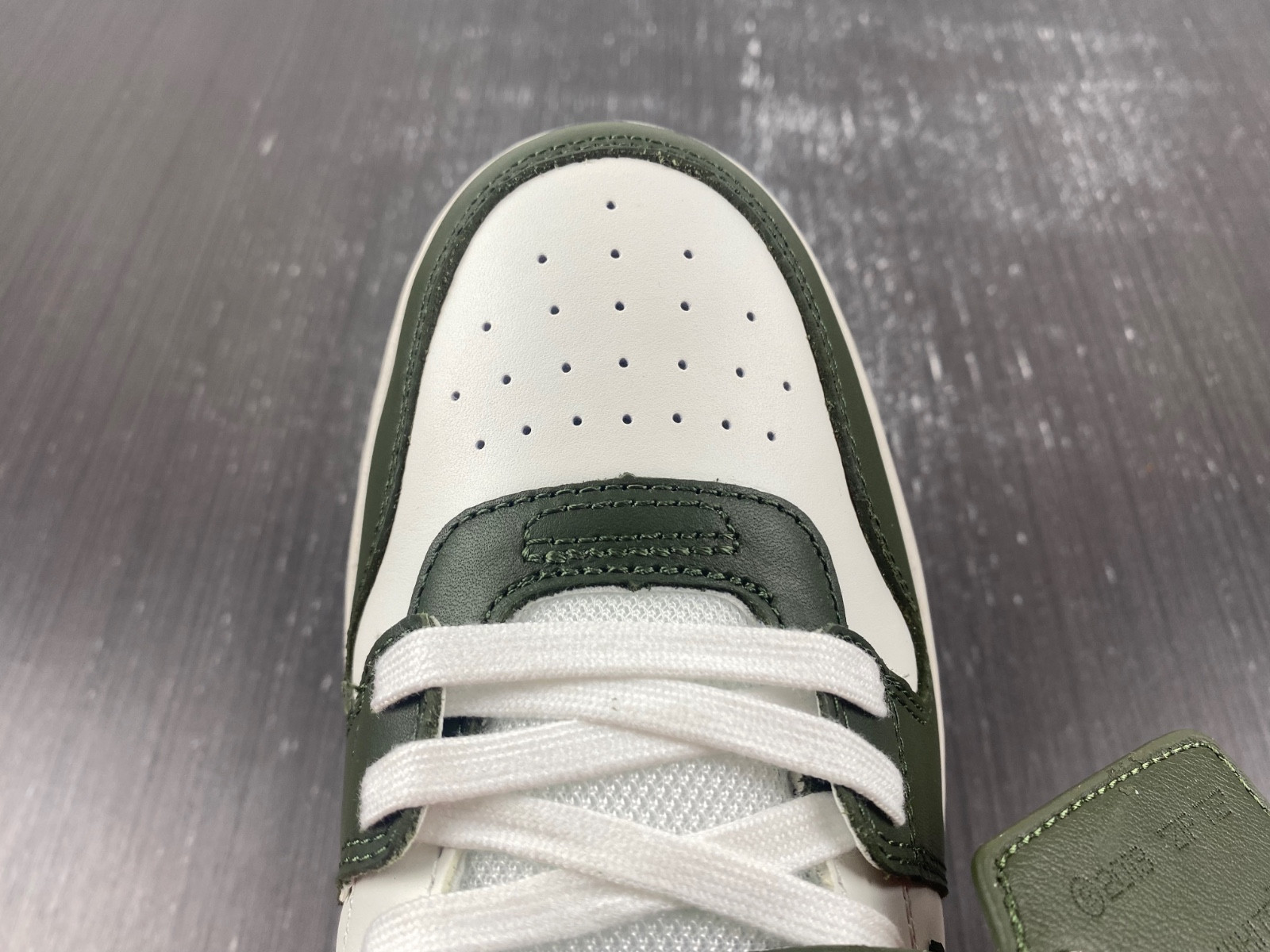 Off White GYM Sneaker