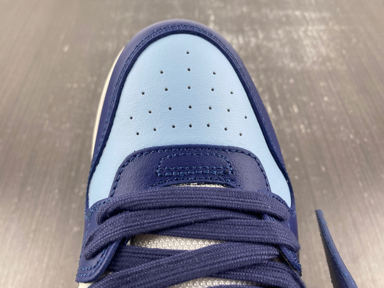 Off White GYM Sneaker