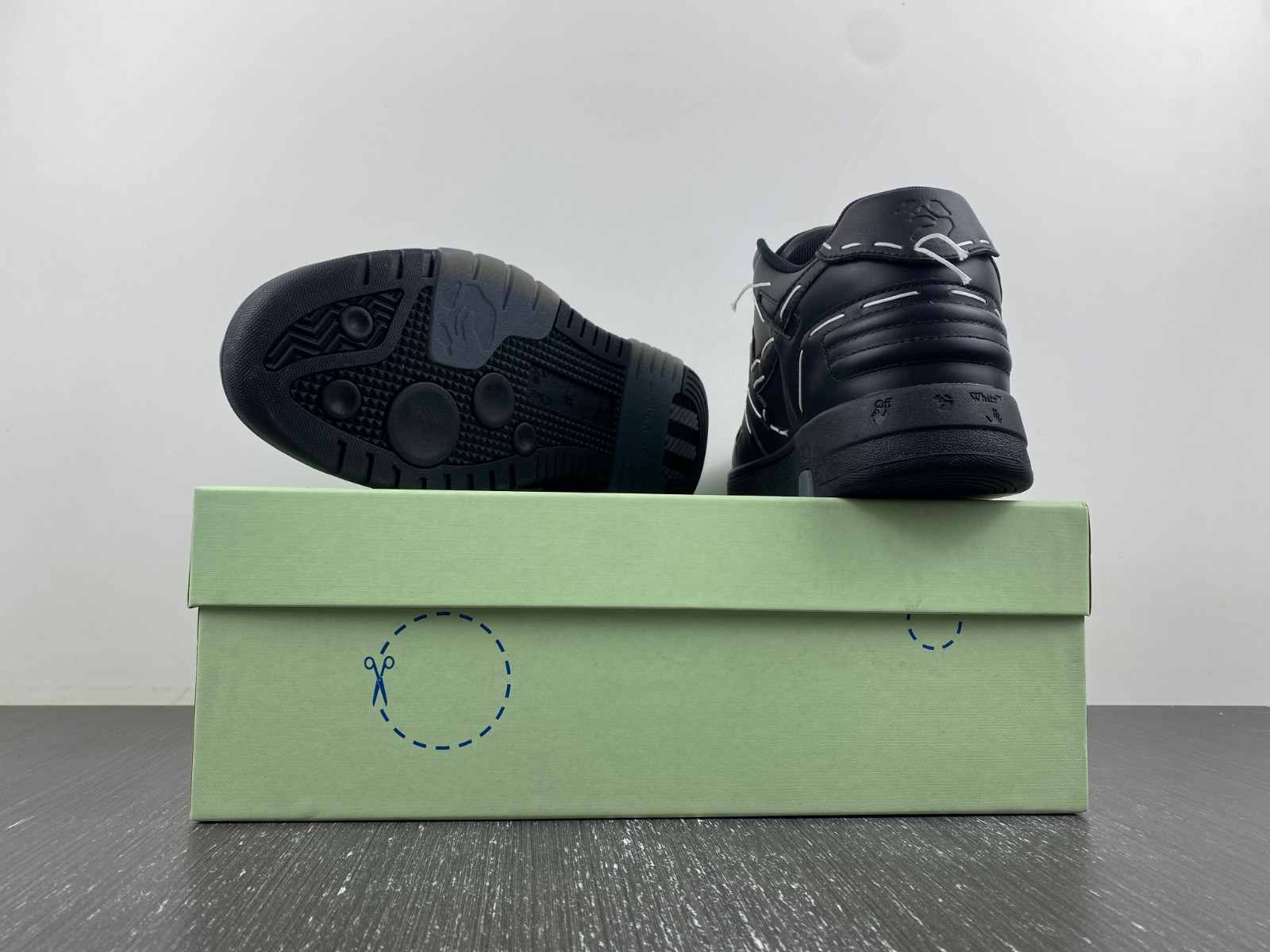 Off White GYM Sneaker