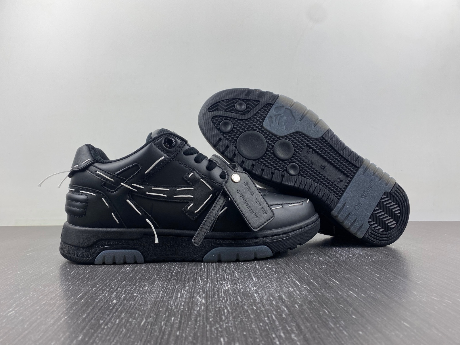 Off White GYM Sneaker