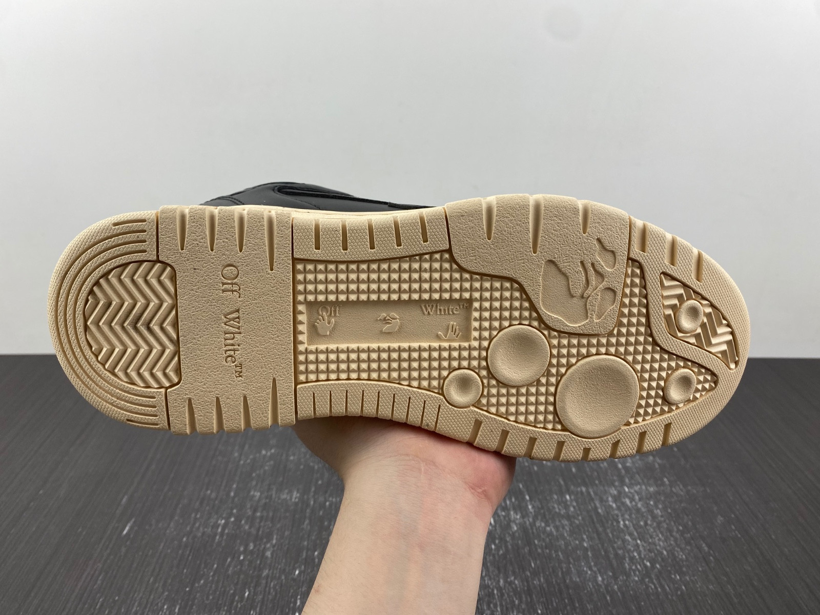 Off White GYM Sneaker