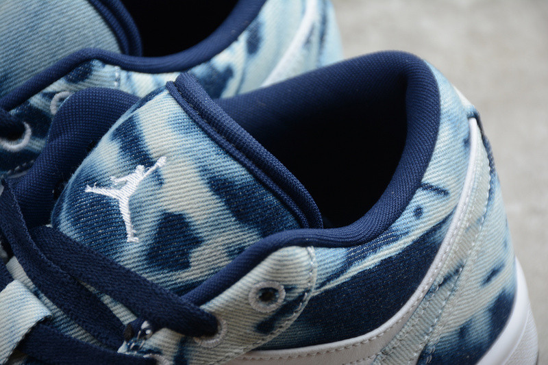 Air Jordan 1 Low Washed Denim CZ8455-100