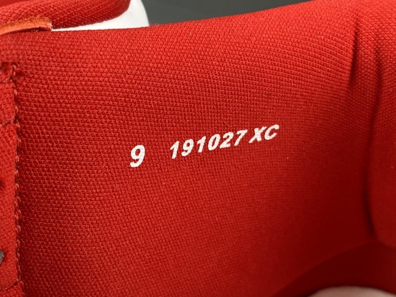 Air Jordan 1 Retro High