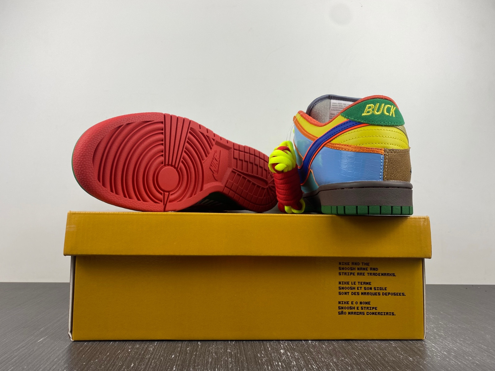 Nike SB Dunk Low “What The Dunk” 318403-141