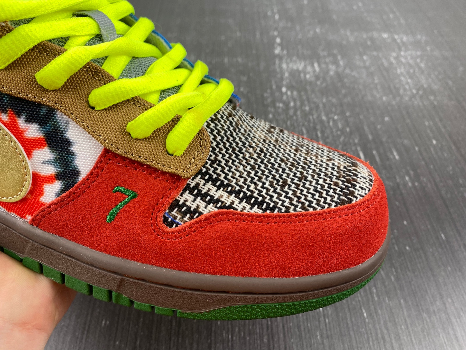 Nike SB Dunk Low “What The Dunk” 318403-141