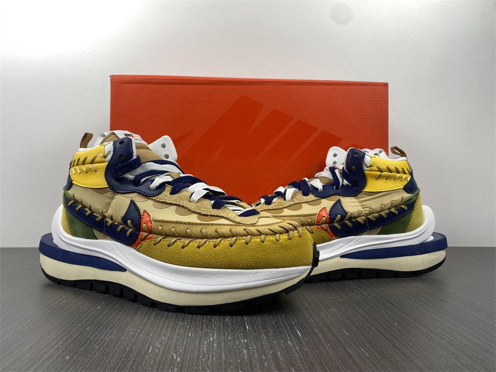 Nike Vaporwaffle sacai Jean Paul Gaultier Sesame Blue  DH9186-200