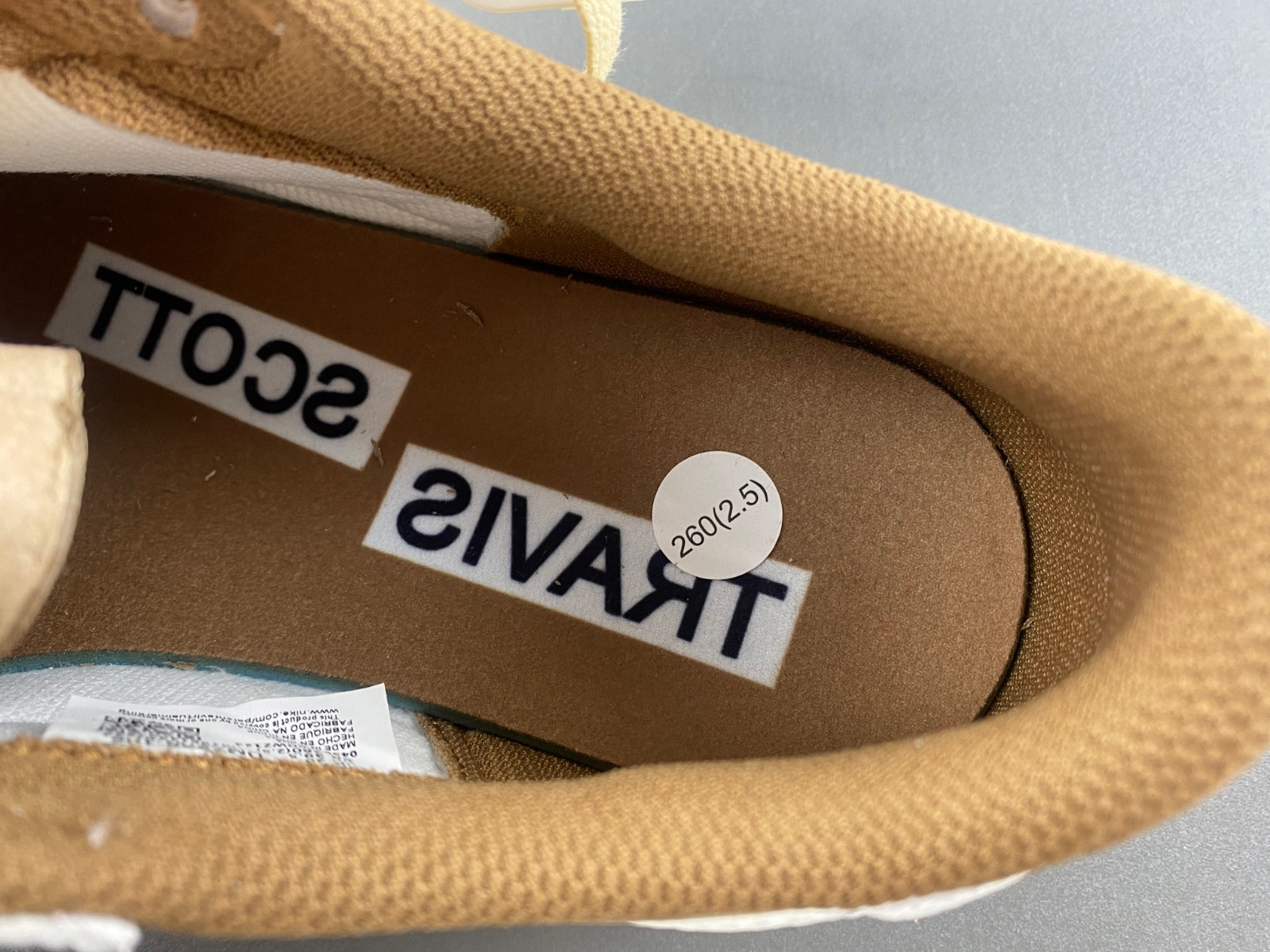 Travis Scott x Air Jordan 1 Low OG DM7866-106